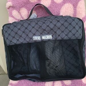 Steve Madden Black and Gray Toiletry Bag set of 3